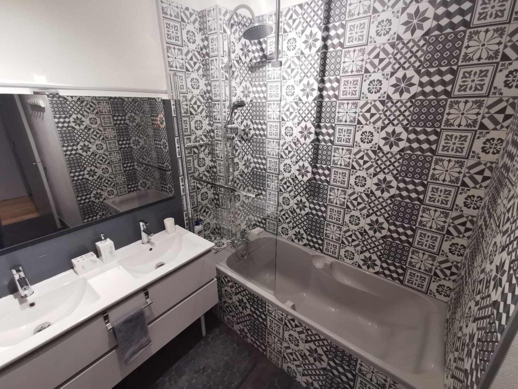 Bel Appartement De 1 A 7 Personnes 昂贝尔 外观 照片